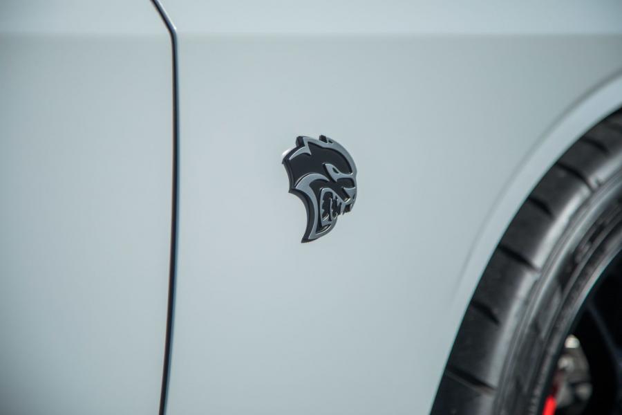 Детали экстерьера Dodge Challenger SRT Hellcat 2016 года  (фото 24 из 73)